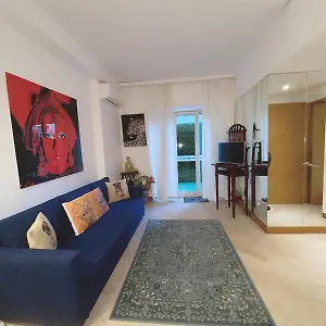 In Mc Center, 5min Walk To Casino & The Port And 1min From Underground Train Station Appartement Monte Carlo